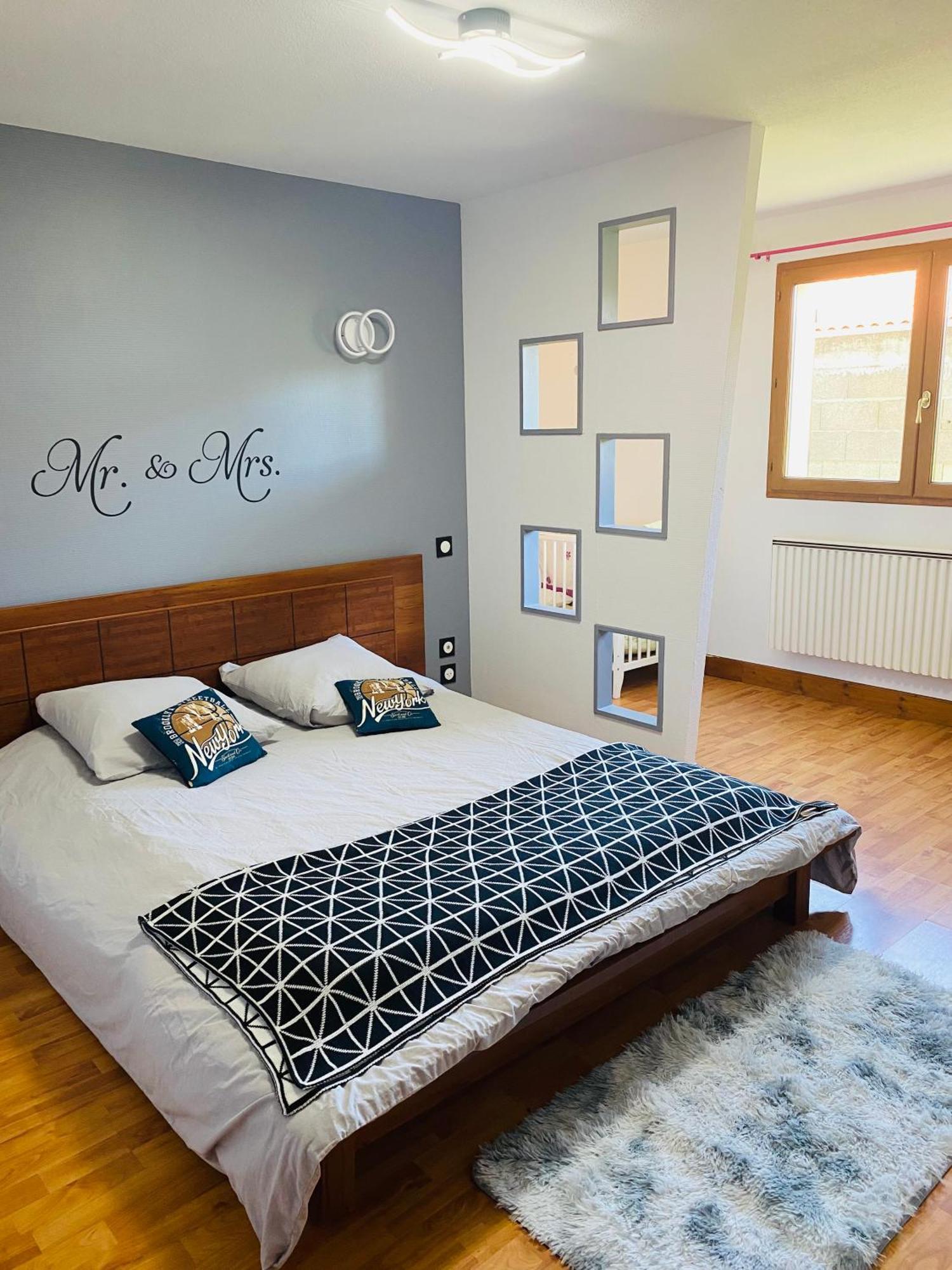 Spacieux Appartement 110M2 Avec Terrasse Privative Beauregard-Vendon Buitenkant foto